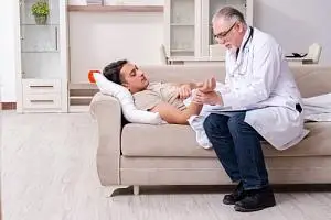 Можно ли вызвать нарколога на дом?