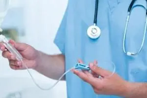 Какие процедуры проводят на дому во время запоя?